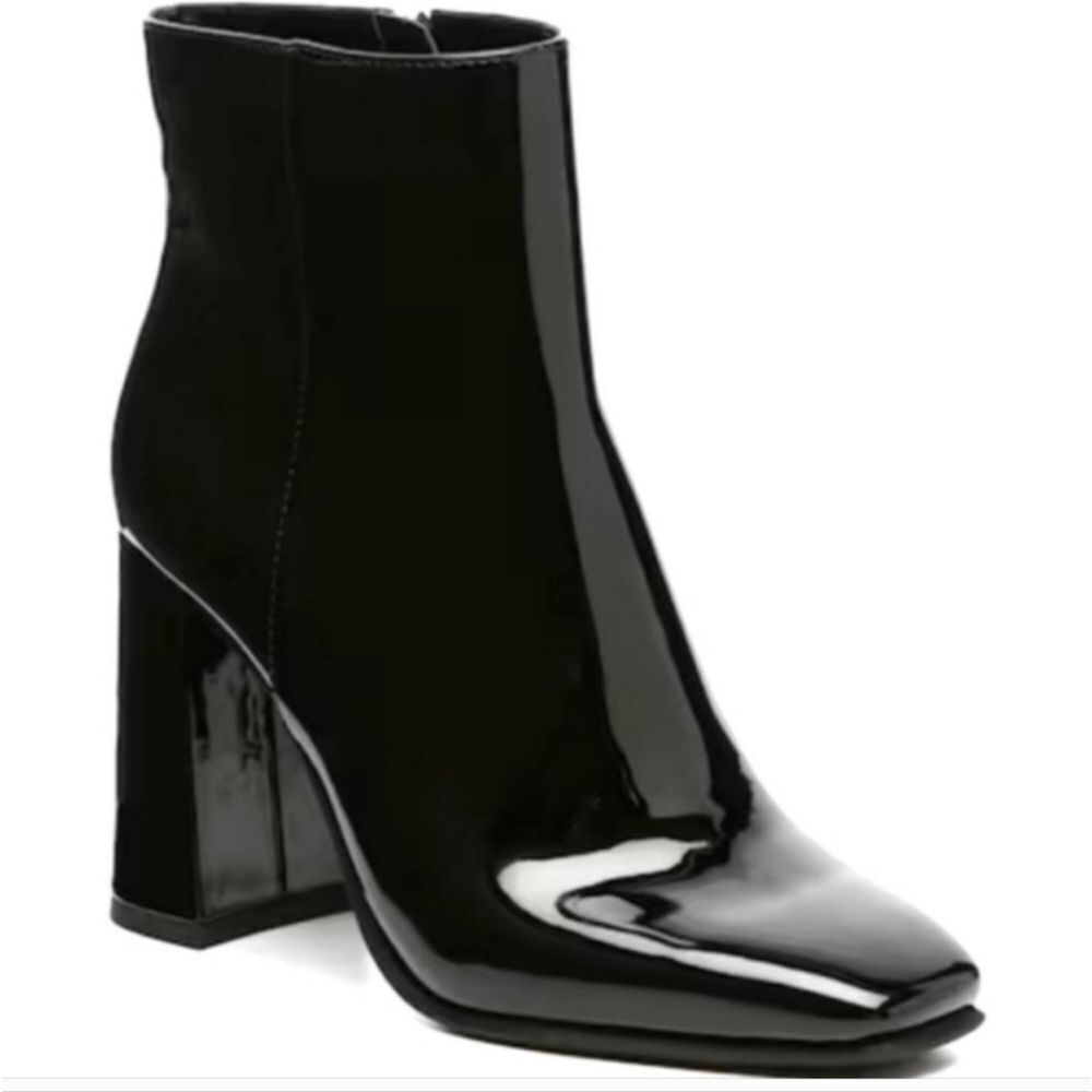 🆕️👢JLO Jennifer Lopez Josey Boots size 10 - Black Patent